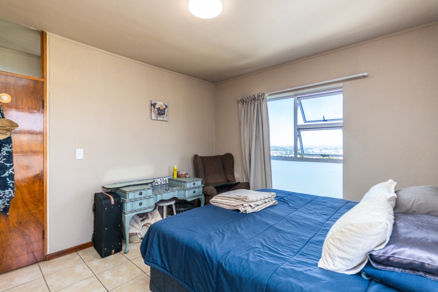 2 Bedroom Property for Sale in Wynberg Upper Western Cape